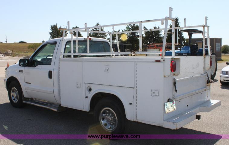 image for item A2875 2002 Ford F250 XLT Super Duty pickup truck