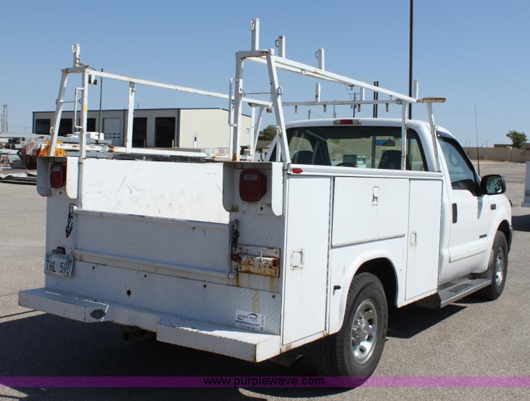 image for item A2875 2002 Ford F250 XLT Super Duty pickup truck