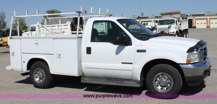 image for item A2875 2002 Ford F250 XLT Super Duty pickup truck