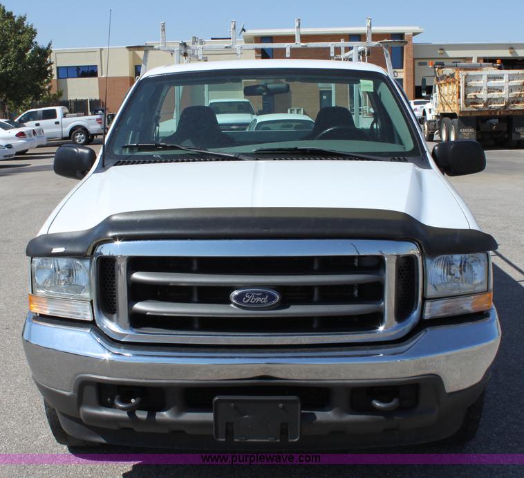 image for item A2875 2002 Ford F250 XLT Super Duty pickup truck