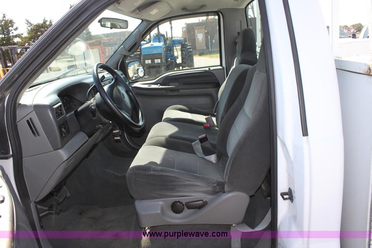 image for item A2875 2002 Ford F250 XLT Super Duty pickup truck