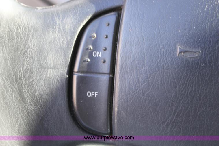 image for item A2875 2002 Ford F250 XLT Super Duty pickup truck