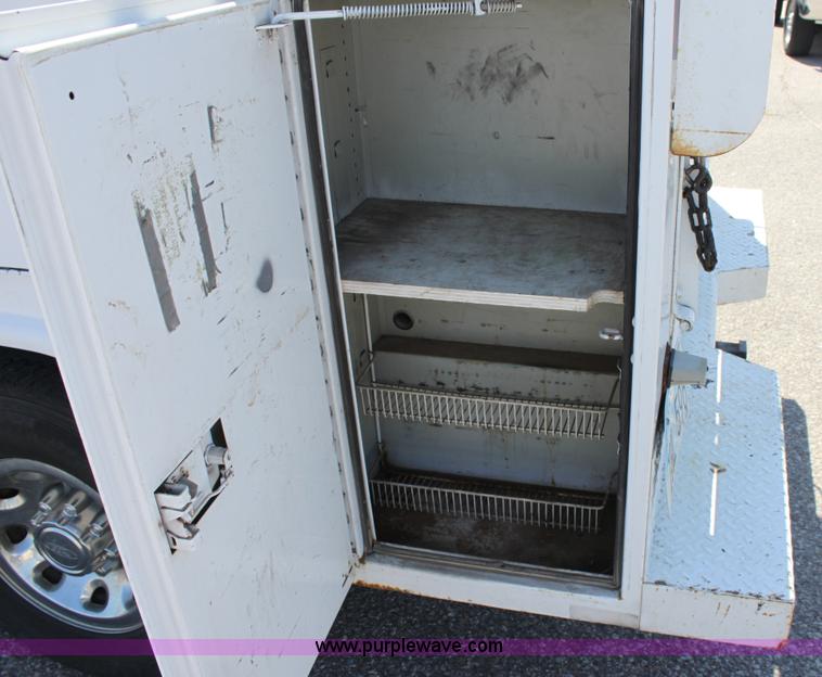 image for item A2875 2002 Ford F250 XLT Super Duty pickup truck