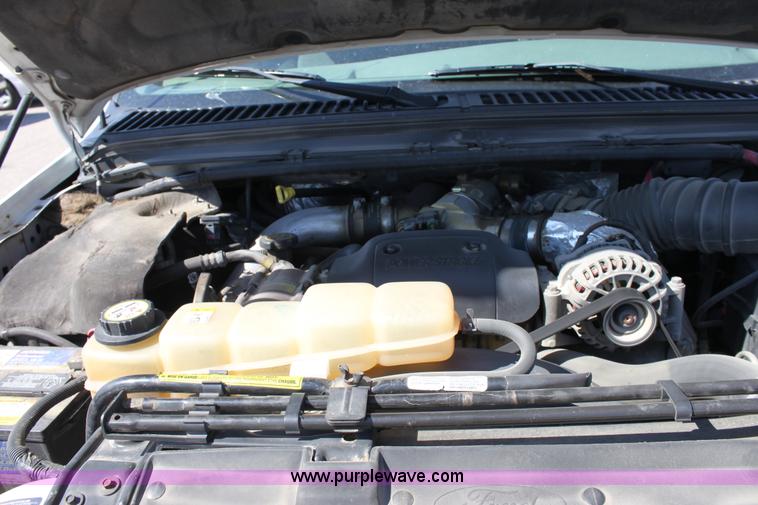 image for item A2875 2002 Ford F250 XLT Super Duty pickup truck