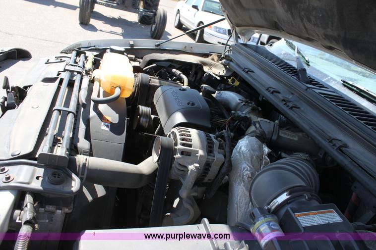 image for item A2875 2002 Ford F250 XLT Super Duty pickup truck