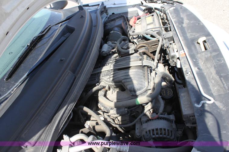 image for item A2878 2006 Ford Freestar SE mini van