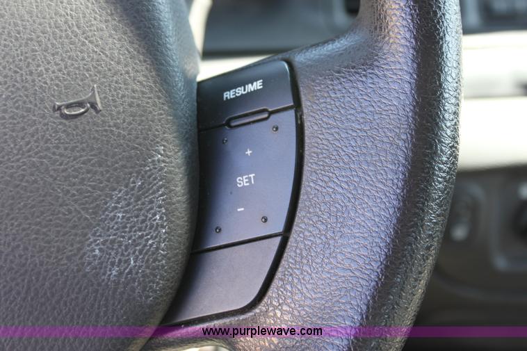 image for item A2880 2007 Ford Crown Victoria Police Interceptor