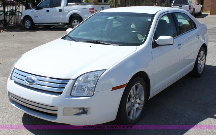 image for item A2881 2007 Ford Fusion SEL