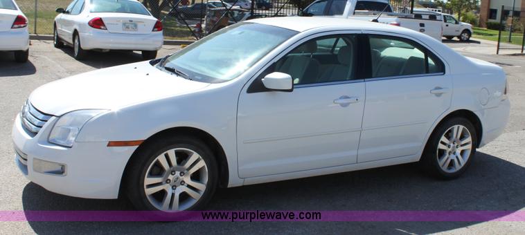 image for item A2881 2007 Ford Fusion SEL