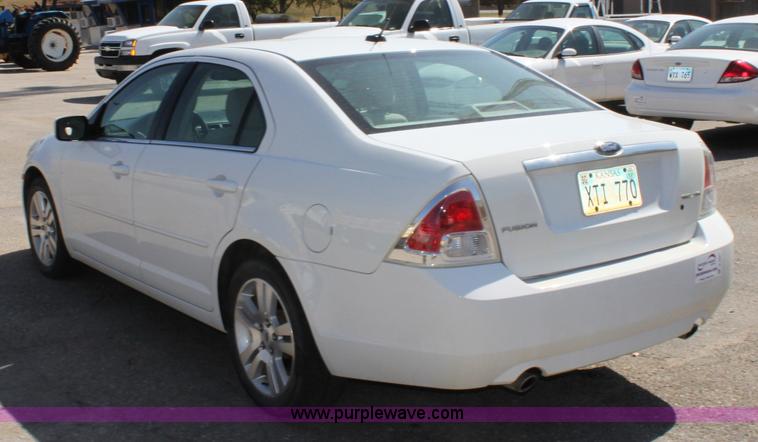 image for item A2881 2007 Ford Fusion SEL