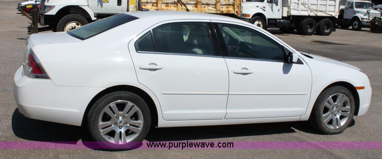 image for item A2881 2007 Ford Fusion SEL