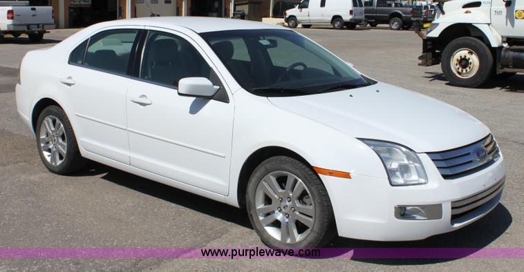 image for item A2881 2007 Ford Fusion SEL