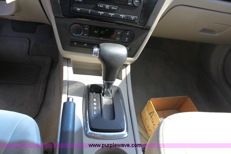 image for item A2881 2007 Ford Fusion SEL