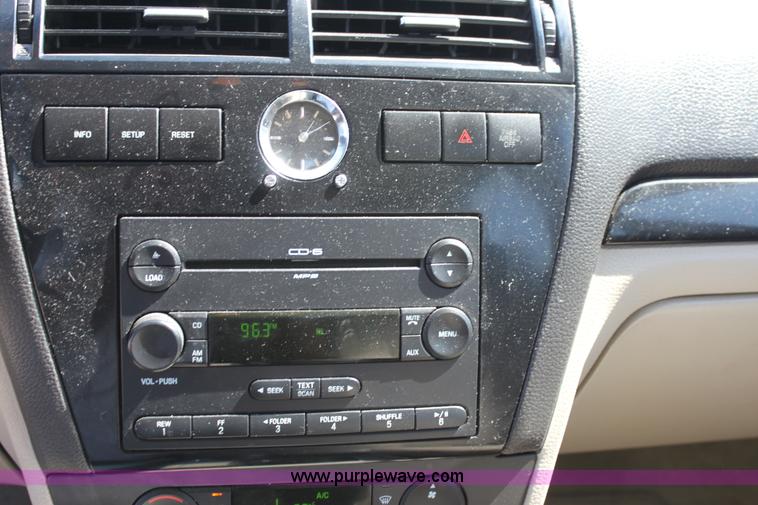 image for item A2881 2007 Ford Fusion SEL