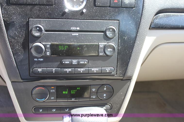 image for item A2881 2007 Ford Fusion SEL