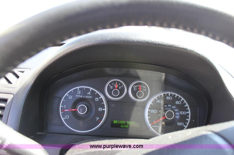 image for item A2881 2007 Ford Fusion SEL