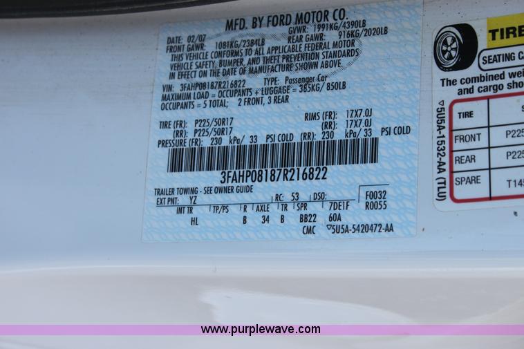 image for item A2881 2007 Ford Fusion SEL