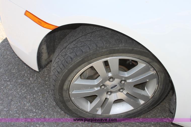 image for item A2881 2007 Ford Fusion SEL