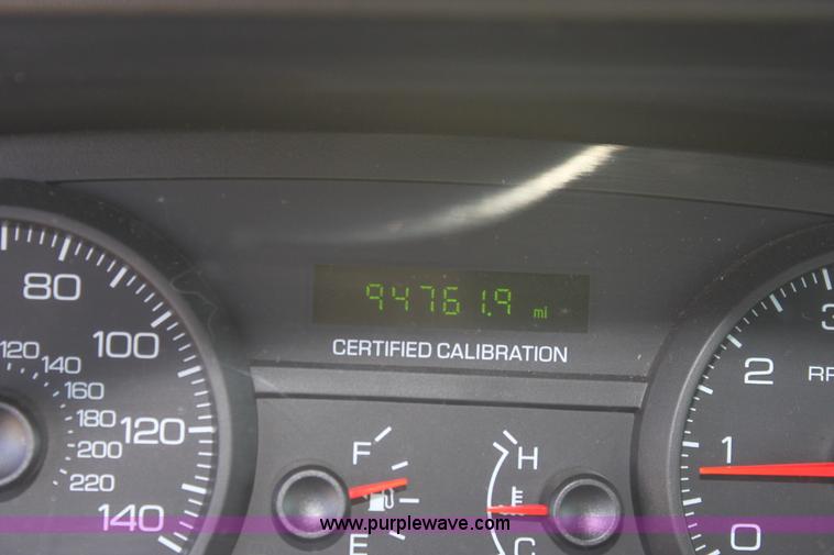 image for item A2883 2007 Ford Crown Victoria Police Interceptor