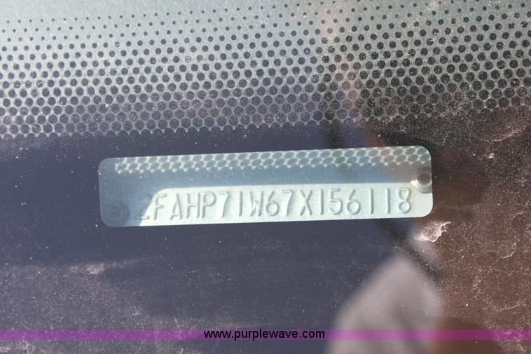 image for item A2883 2007 Ford Crown Victoria Police Interceptor