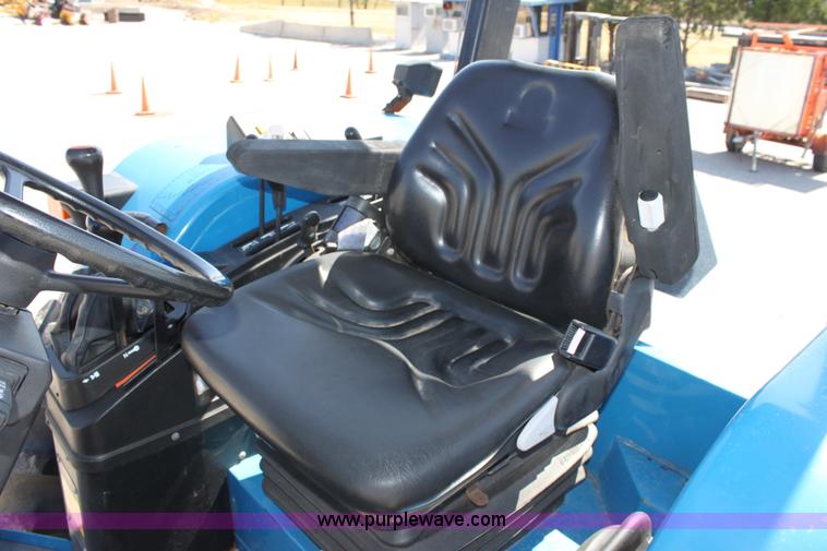 image for item A2884 New Holland 7840 tractor