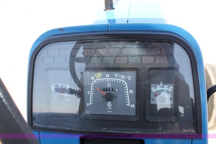 image for item A2884 New Holland 7840 tractor