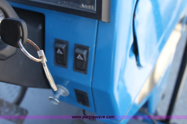 image for item A2884 New Holland 7840 tractor