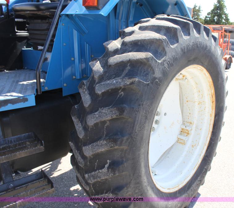 image for item A2884 New Holland 7840 tractor