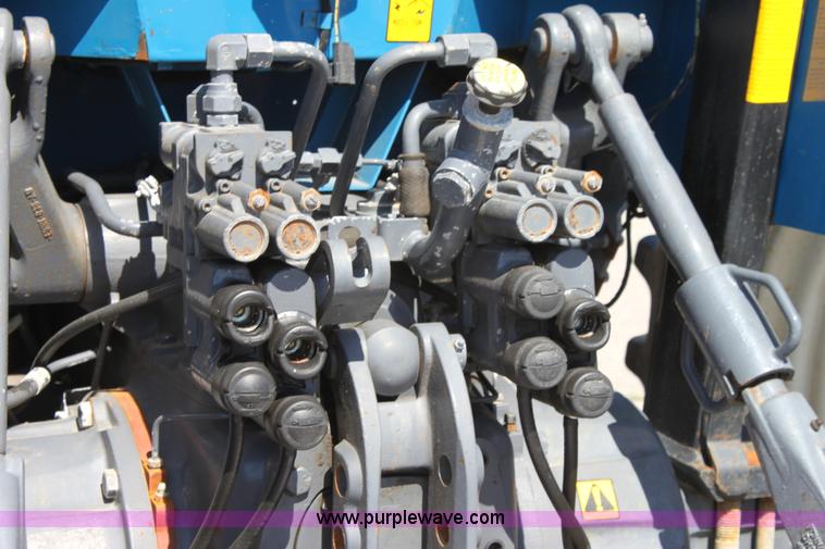 image for item A2884 New Holland 7840 tractor