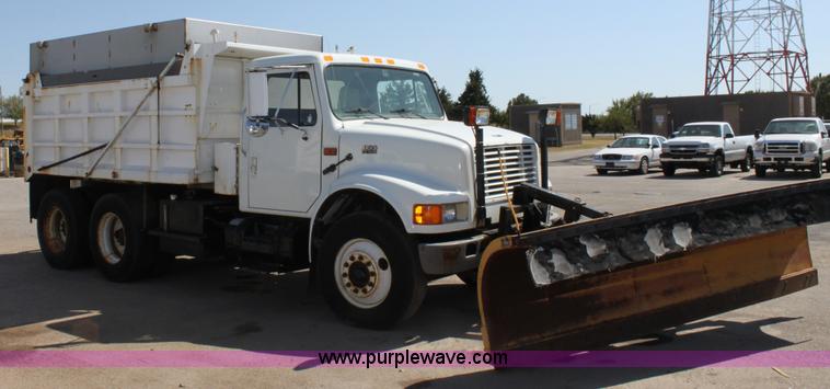 image for item A2892 1995 International 4900 tandem axle dump truck with plow and spreader