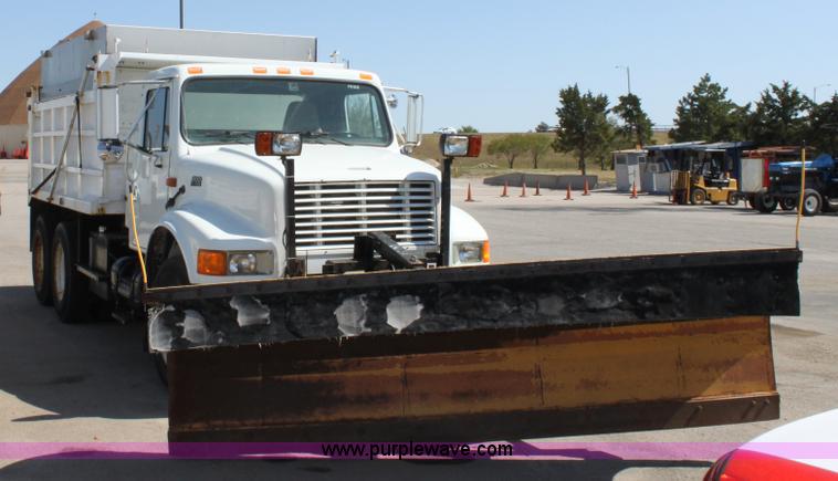 image for item A2892 1995 International 4900 tandem axle dump truck with plow and spreader