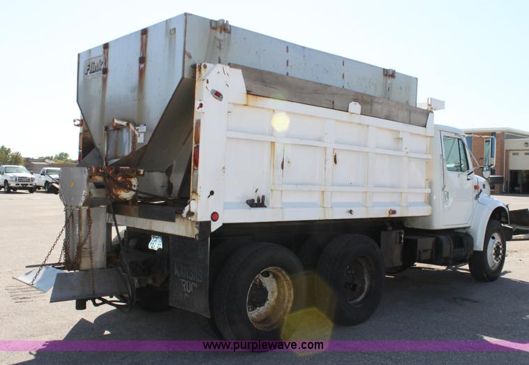 image for item A2894 2000 International F4900 tandem axle dump truck