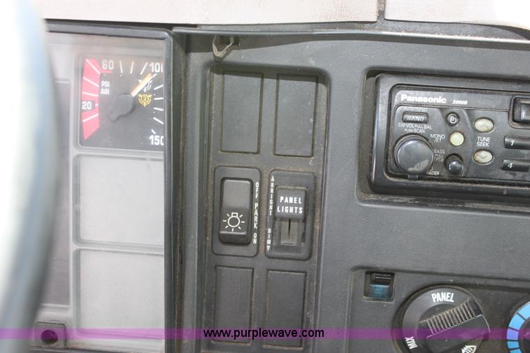 image for item A2894 2000 International F4900 tandem axle dump truck