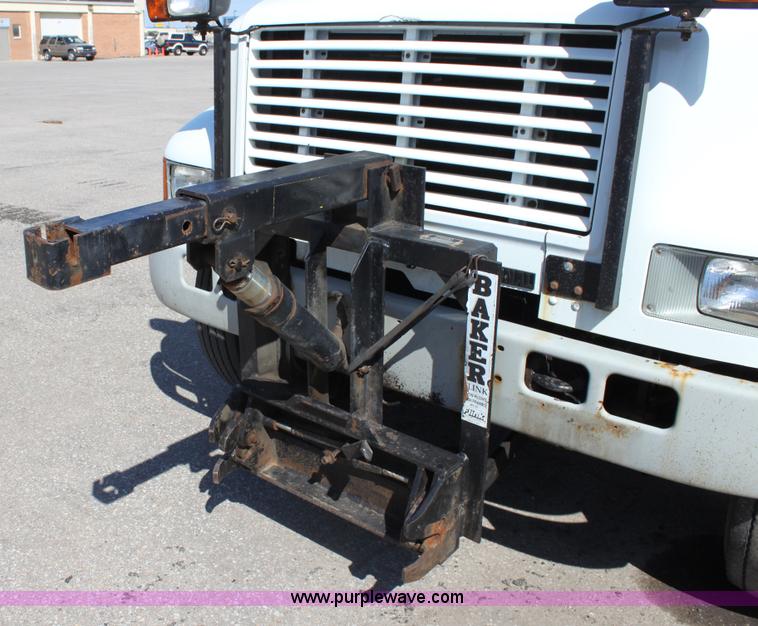 image for item A2894 2000 International F4900 tandem axle dump truck