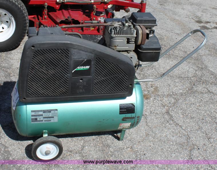 image for item A2920 Speedaire 20 gallon air compressor