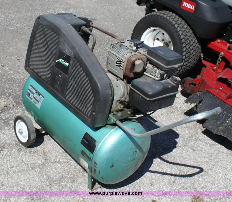 image for item A2920 Speedaire 20 gallon air compressor