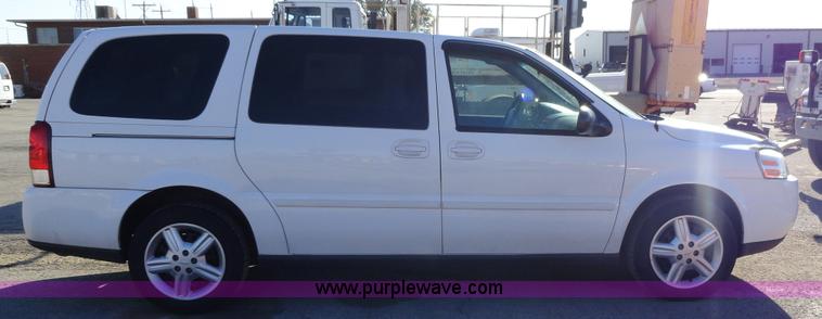 image for item A3109 2005 Chevrolet Uplander LS mini van