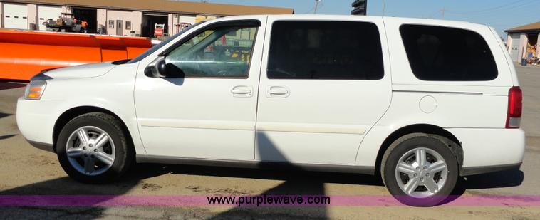 image for item A3109 2005 Chevrolet Uplander LS mini van