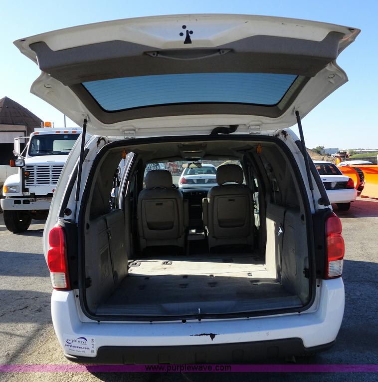 image for item A3109 2005 Chevrolet Uplander LS mini van