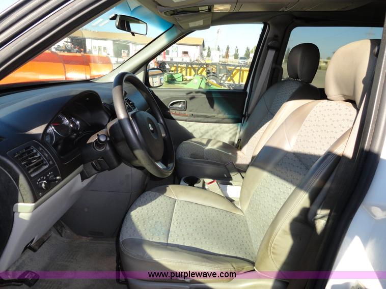 image for item A3109 2005 Chevrolet Uplander LS mini van