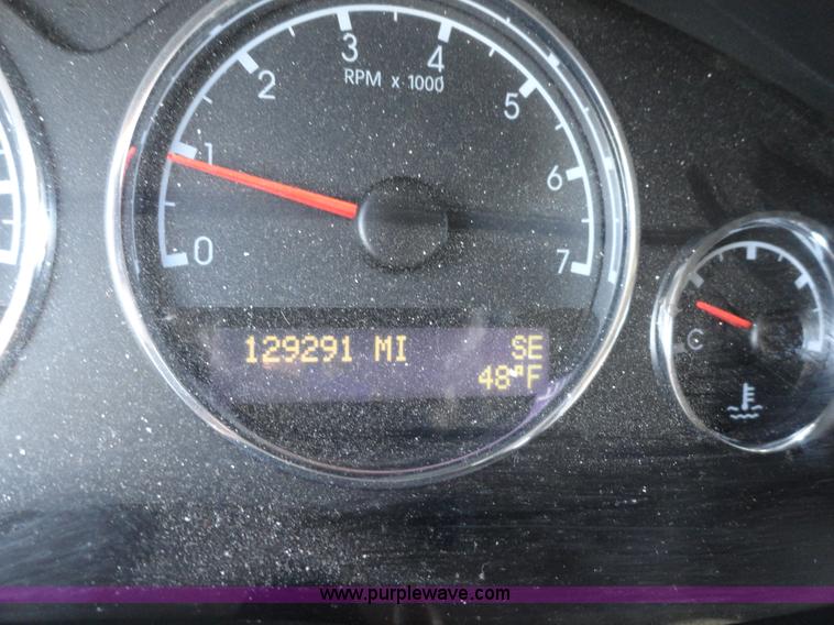 image for item A3109 2005 Chevrolet Uplander LS mini van