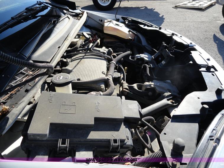 image for item A3109 2005 Chevrolet Uplander LS mini van