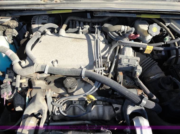 image for item A3109 2005 Chevrolet Uplander LS mini van