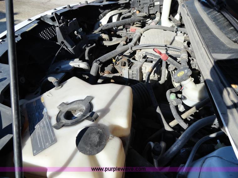 image for item A3109 2005 Chevrolet Uplander LS mini van