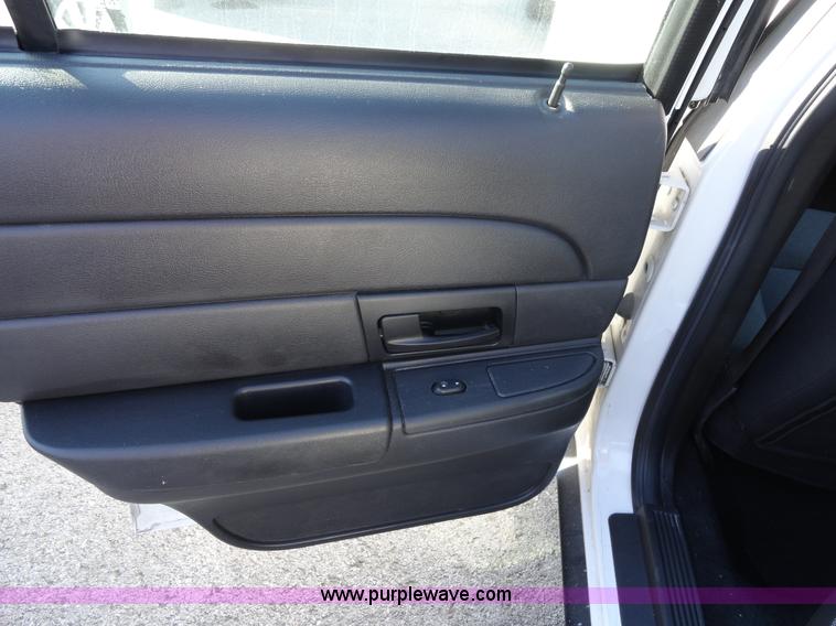 image for item A3111 2007 Ford Crown Victoria Police Interceptor