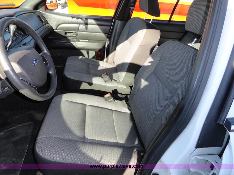 image for item A3111 2007 Ford Crown Victoria Police Interceptor