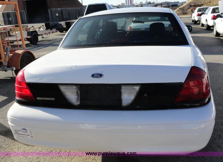 image for item A3112 2007 Ford Crown Victoria Police Interceptor