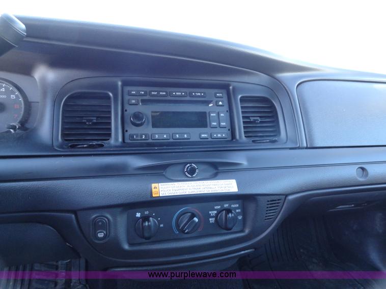 image for item A3112 2007 Ford Crown Victoria Police Interceptor