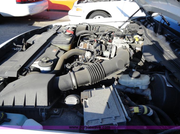 image for item A3112 2007 Ford Crown Victoria Police Interceptor