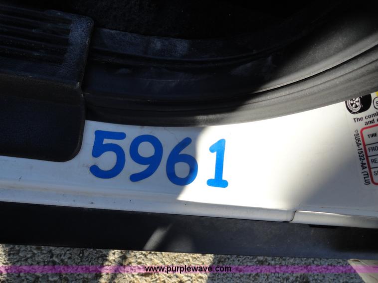 image for item A3112 2007 Ford Crown Victoria Police Interceptor